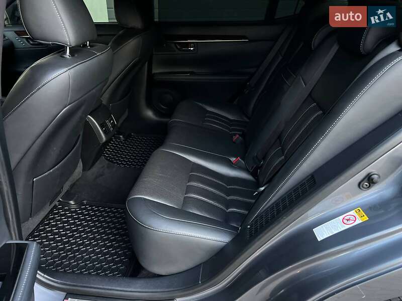 Седан Lexus ES 2016 в Одессе