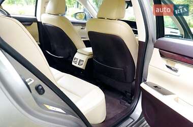 Седан Lexus ES 2018 в Киеве