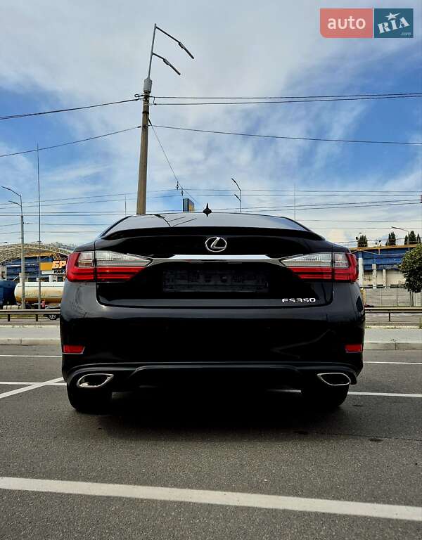 Седан Lexus ES 2014 в Киеве
