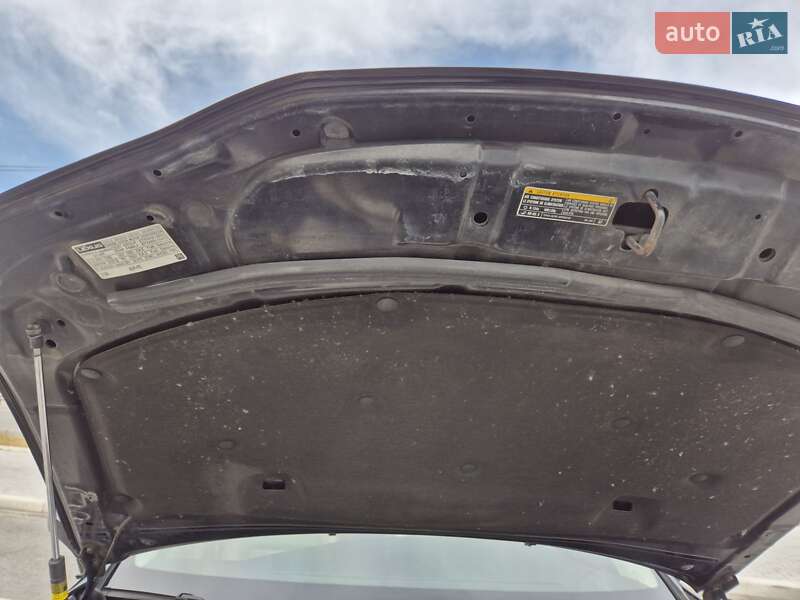 Седан Lexus ES 2014 в Киеве