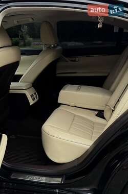 Седан Lexus ES 2016 в  фото 13 Седан Lexus ES 2016 в