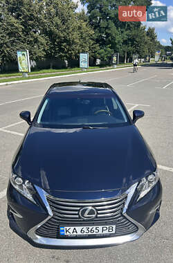 Седан Lexus ES 2015 в 