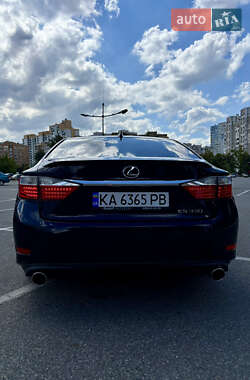 Седан Lexus ES 2015 в 