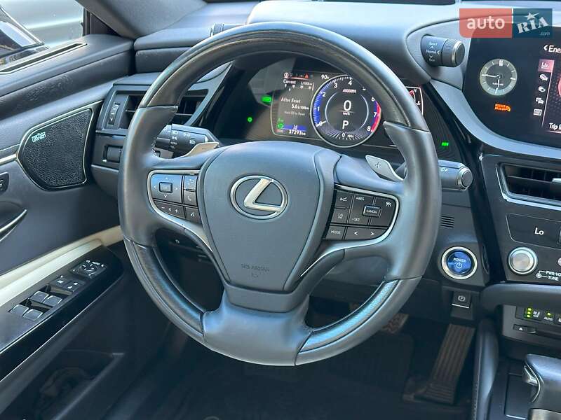 Седан Lexus ES 2022 в Одессе