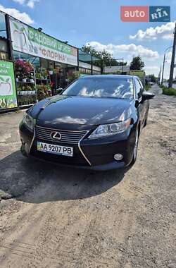 Седан Lexus ES 2012 в Киеве