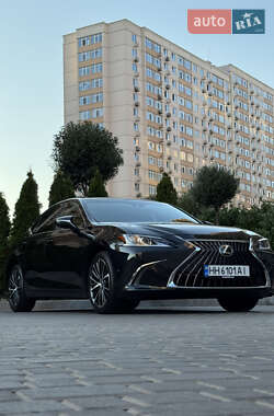 Седан Lexus ES 2023 в Одессе