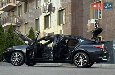 Седан Lexus ES 2023 в Одессе