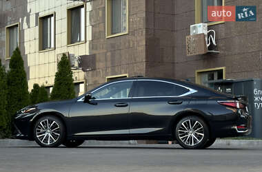 Седан Lexus ES 2023 в Одессе