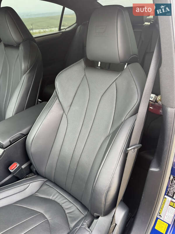 Седан Lexus ES 2022 в Одессе