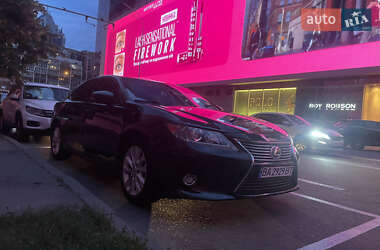 Седан Lexus ES 2014 в Кропивницком