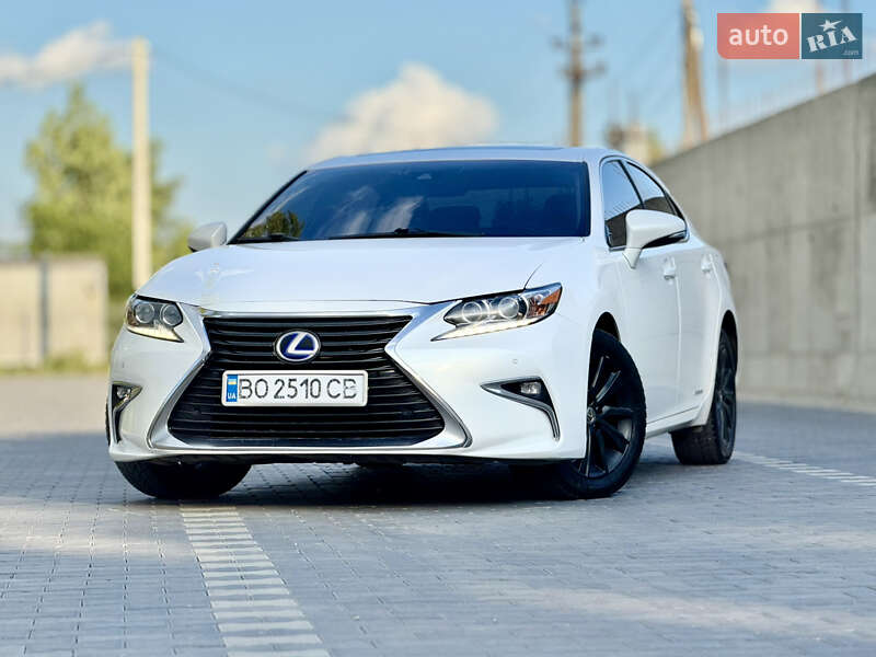 Lexus ES 2017