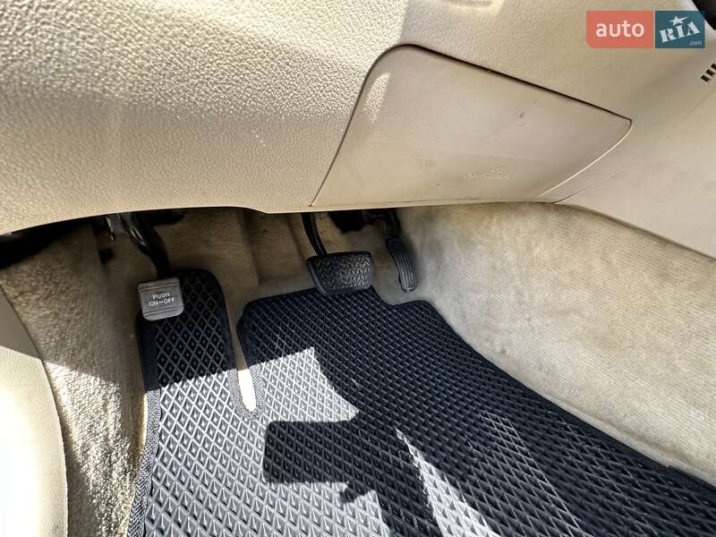 Седан Lexus ES 2007 в Роздільній