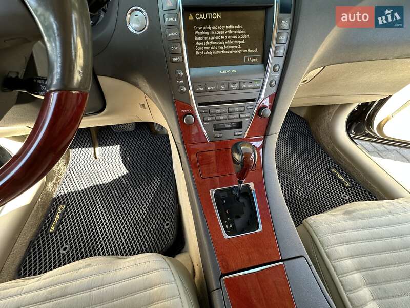Седан Lexus ES 2007 в Роздільній