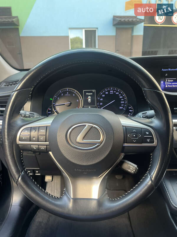 Lexus ES 2016