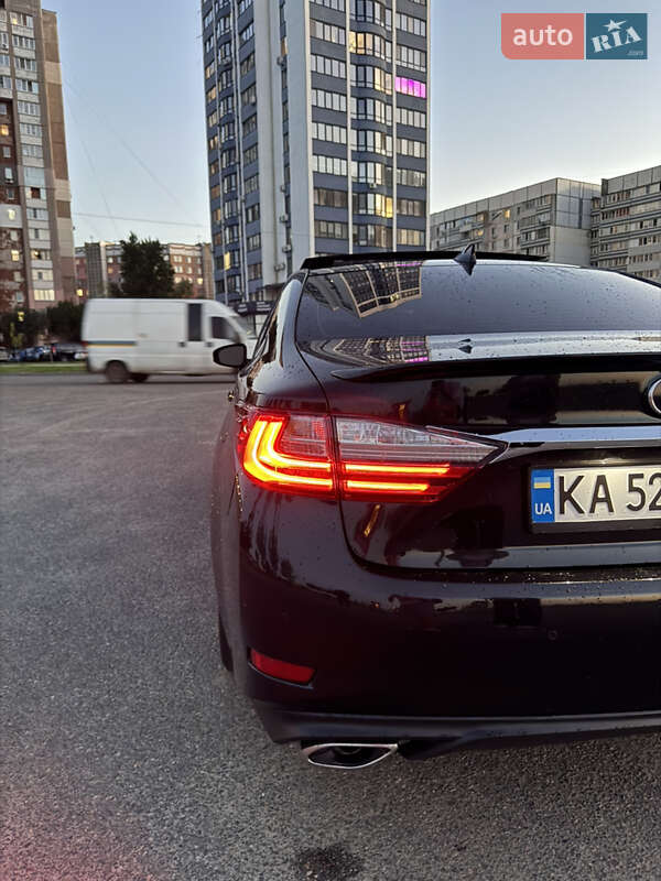 Седан Lexus ES 2018 в Черкассах