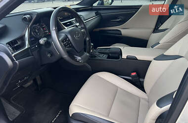 Седан Lexus ES 2020 в 