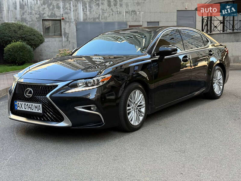 Lexus ES 2016