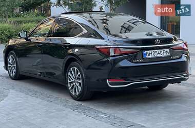 Седан Lexus ES 2022 в 