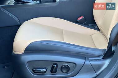 Седан Lexus ES 2022 в 