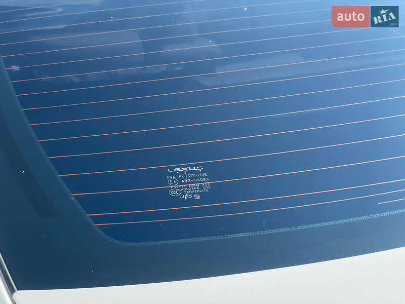 Седан Lexus ES 2013 в Тетиеве