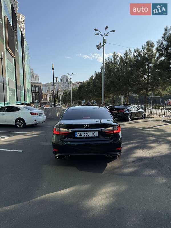 Седан Lexus ES 2016 в Одесі