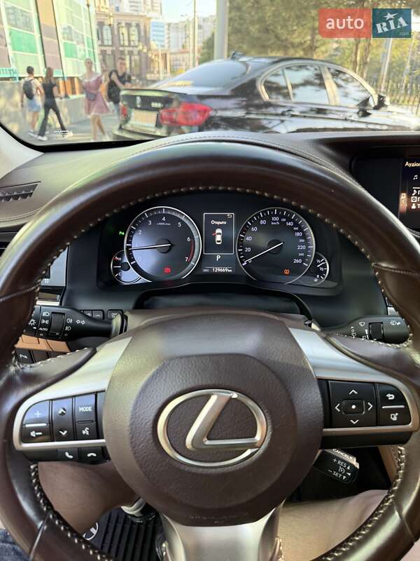 Седан Lexus ES 2016 в Одесі