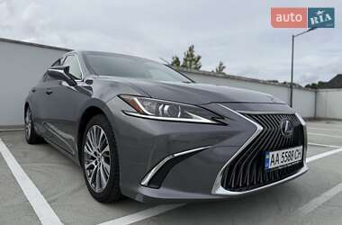 Седан Lexus ES 2019 в Киеве