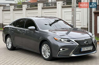 Седан Lexus ES 2016 в 