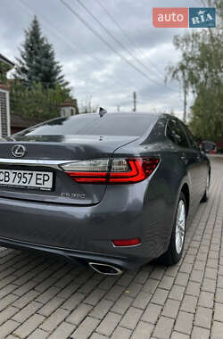 Седан Lexus ES 2016 в 