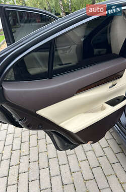 Седан Lexus ES 2016 в 