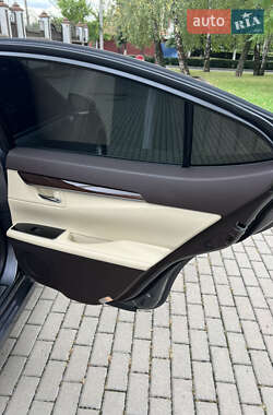 Седан Lexus ES 2016 в 
