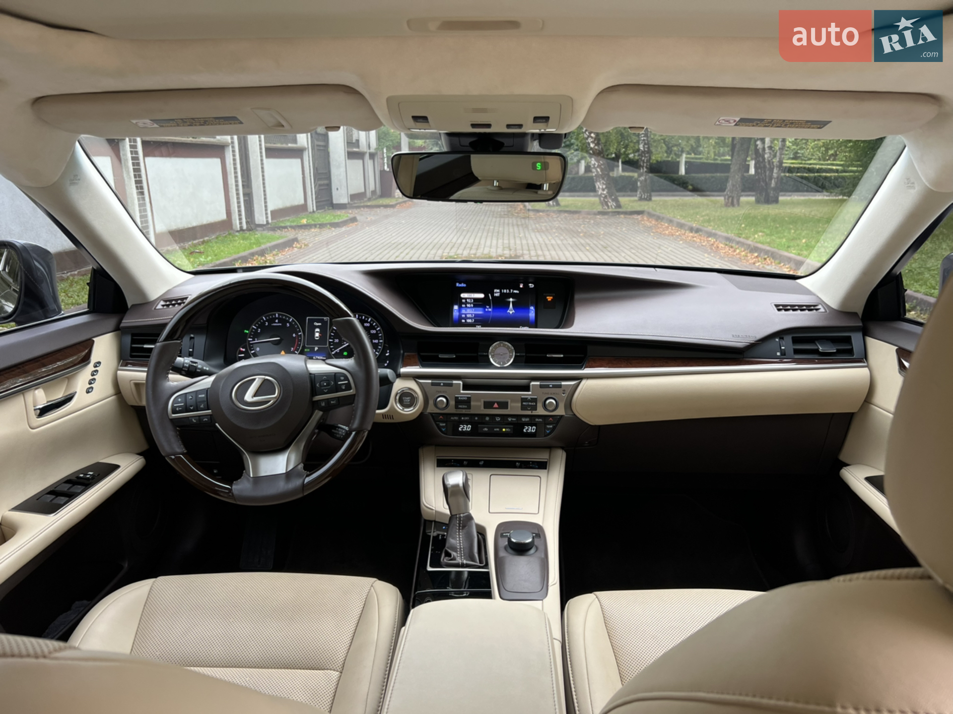 2016 Lexus ES - мініатюра 23