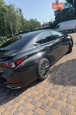 Седан Lexus ES 2021 в Броварах