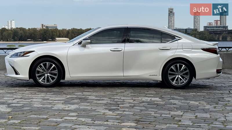 Седан Lexus ES 2021 в Киеве фото 6 Седан Lexus ES 2021 в Киеве