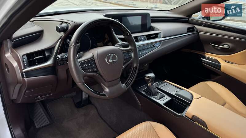 Седан Lexus ES 2021 в Киеве фото 9 Седан Lexus ES 2021 в Киеве