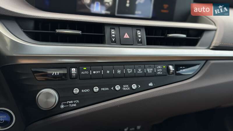 Седан Lexus ES 2021 в Киеве фото 24 Седан Lexus ES 2021 в Киеве