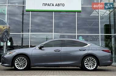 Седан Lexus ES 2020 в Киеве