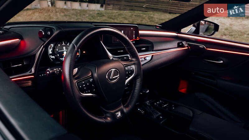 Седан Lexus ES 2019 в Києві
