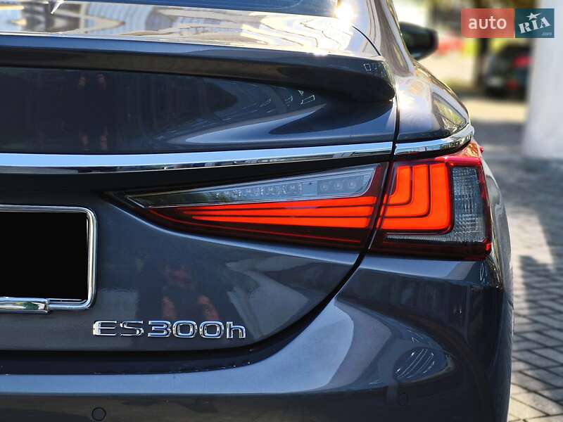 Седан Lexus ES 2021 в Днепре