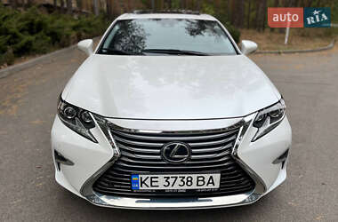 Седан Lexus ES 2015 в Днепре