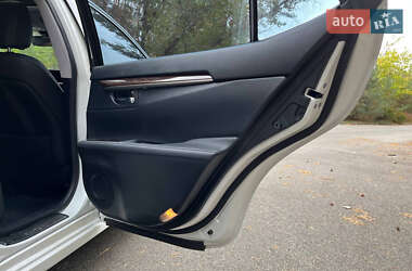 Седан Lexus ES 2015 в 
