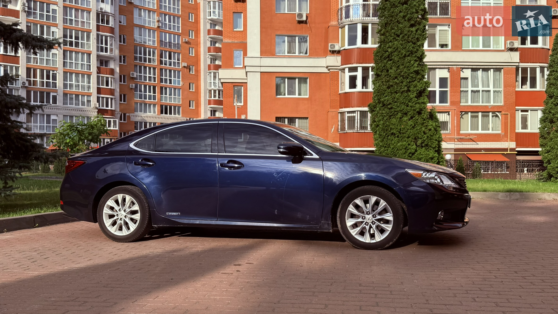 2013 Lexus ES - мініатюра 2