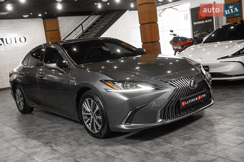 Седан Lexus ES 2019 в Одессе