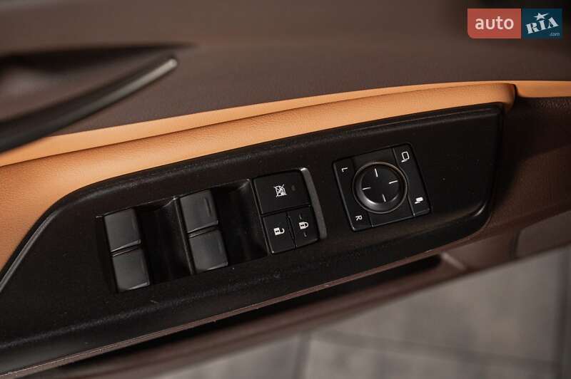 Седан Lexus ES 2019 в Одессе