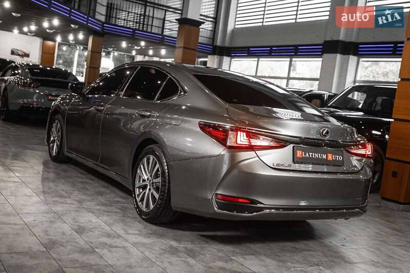 Седан Lexus ES 2019 в Одессе