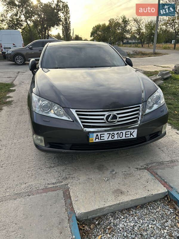 Седан Lexus ES 2010 в 