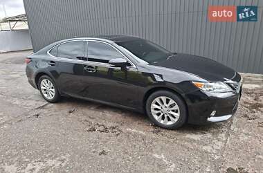 Седан Lexus ES 2012 в Киеве