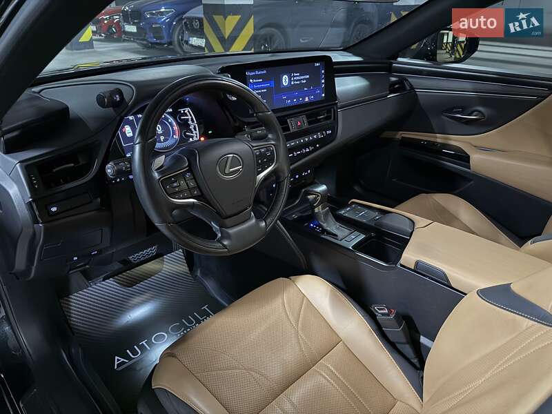 Седан Lexus ES 2022 в Днепре