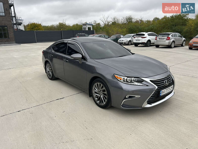 Седан Lexus ES 2018 в Кропивницком фото 4 Седан Lexus ES 2018 в Кропивницком