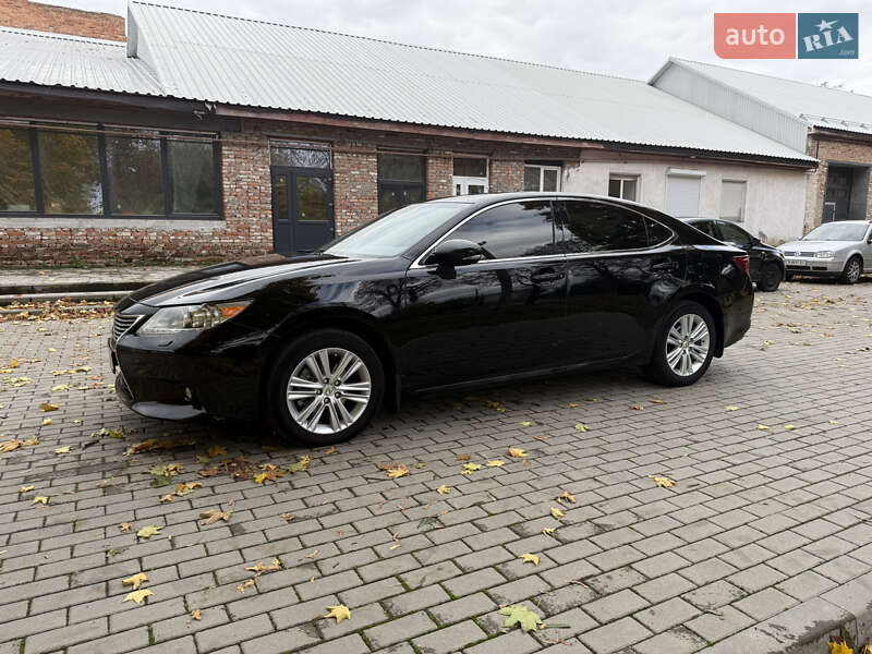 Седан Lexus ES 2015 в Прилуках фото 5 Седан Lexus ES 2015 в Прилуках